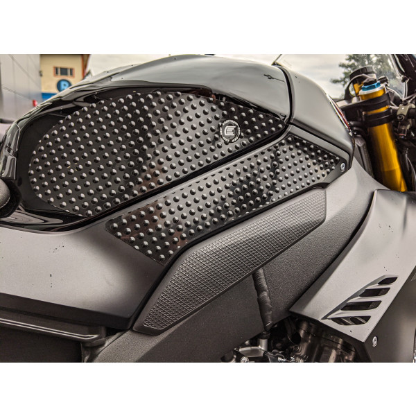 Eazi-Grip Eazi-Grip Honda CBR1000RR Fireblade 2020-2024 Black Tank Grips - EVO
